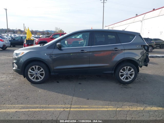 Ford ESCAPE SE 2017 1FMCU9GD1HUC67856 Image 15