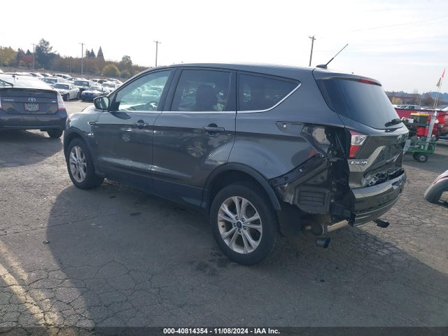 Ford ESCAPE SE 2017 1FMCU9GD1HUC67856 Image 3