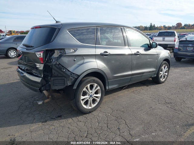 Ford ESCAPE SE 2017 1FMCU9GD1HUC67856 Image 4