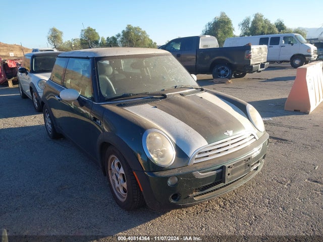 2005 MINI COOPER WMWRC33495TJ65160 Photo 0