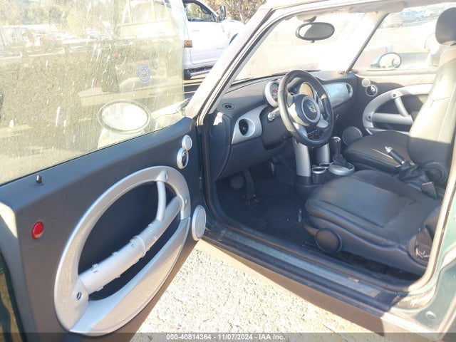 2005 MINI COOPER WMWRC33495TJ65160 Photo 4