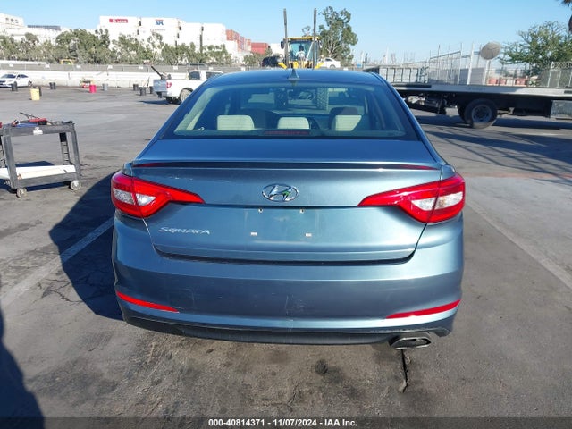 Hyundai Sonata 2016 5NPE24AF8GH409547 Image 16