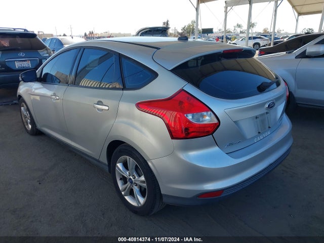 Ford FOCUS SE 2014 1FADP3K26EL288230 Image 3