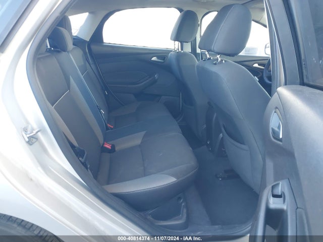 Ford FOCUS SE 2014 1FADP3K26EL288230 Image 8