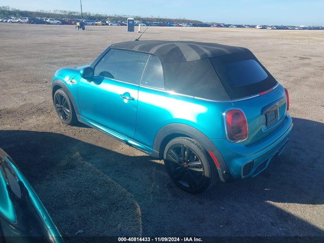 2019 MINI CONVERTIBLE WMWWG9C55K3E41397 Photo 2