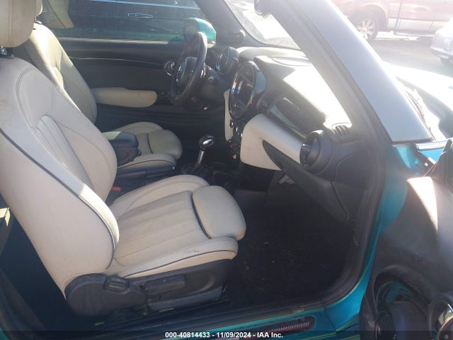 2019 MINI CONVERTIBLE WMWWG9C55K3E41397 Photo 4