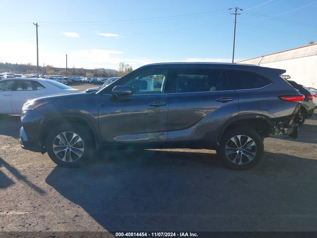Toyota Highlander Xle 2022 5TDHZRBH6NS580892 Image 14