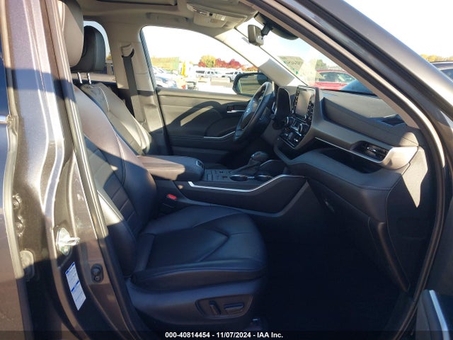 Toyota Highlander Xle 2022 5TDHZRBH6NS580892 Image 5