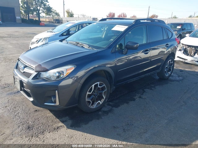 Subaru Crosstrek 2.0i Premium 2017 JF2GPABC5HH247746 Image 2