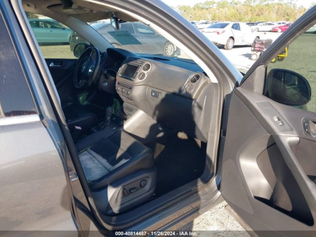 WVGTV7AX6HK017304 Volkswagen Tiguan 2.0t Sport