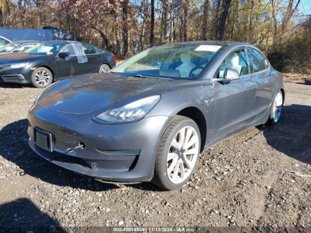 5YJ3E1EB3KF195725 Tesla Model 3 Long Range/performance