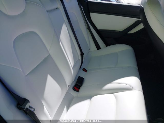 5YJ3E1EB3KF195725 Tesla Model 3 Long Range/performance