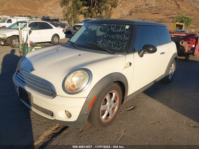 2009 MINI COOPER WMWMF33549TT68991 Photo 1