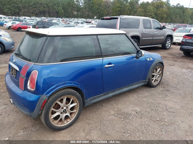 2006 MINI COOPER S WMWRE33576TJ35093 Photo 3