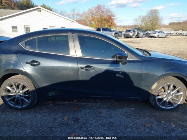 3MZBN1V37JM169382 Mazda Mazda3 Touring
