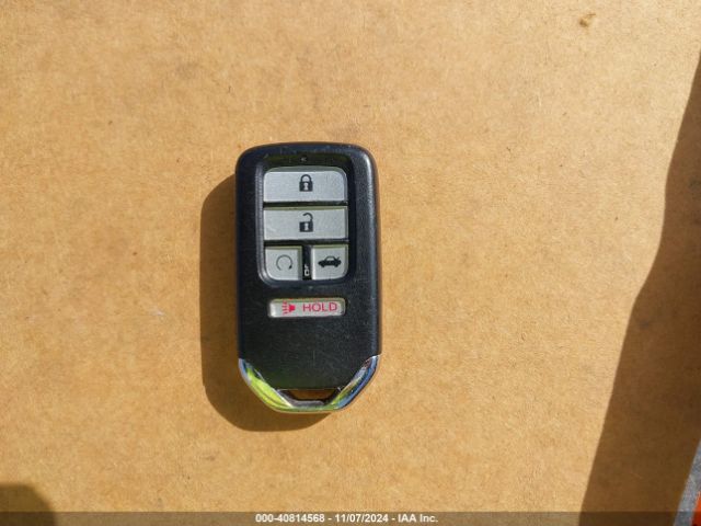 2HGFC4B00GH303177 Honda Civic Lx-p