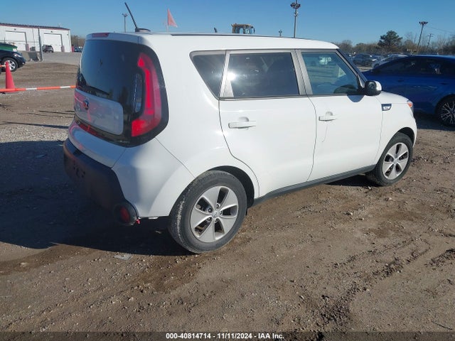 KIA Soul 2016 KNDJN2A26G7259059 Image 4