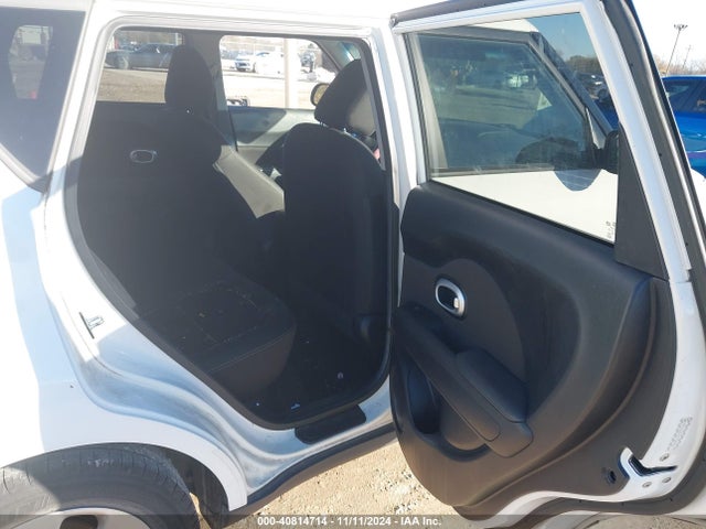 KIA Soul 2016 KNDJN2A26G7259059 Image 8