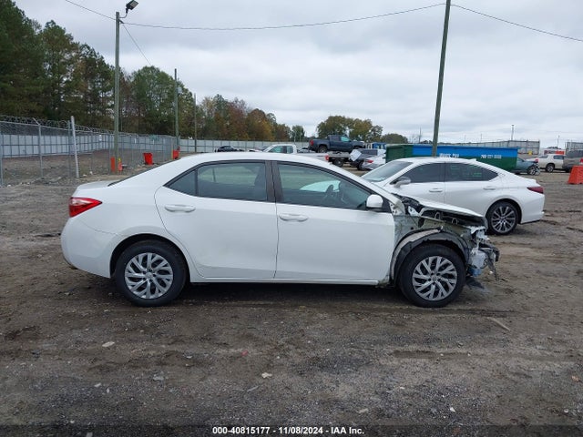 Toyota COROLLA LE 2017 5YFBURHE0HP617823 Image 14