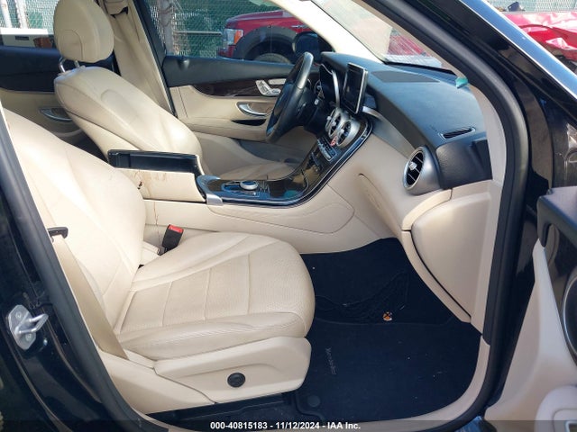 WDC0G4KB2JV076027 Mercedes-Benz Glc 300 4matic
