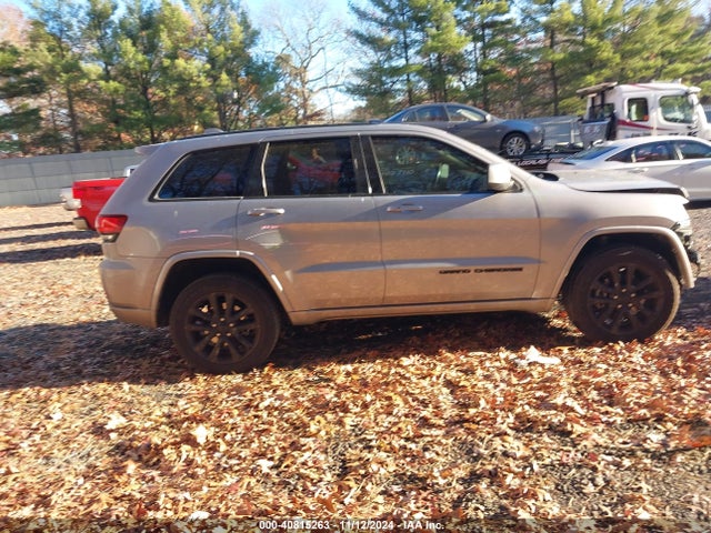 1C4RJFAG0MC823955 Jeep Grand Cherokee Laredo X 4x4