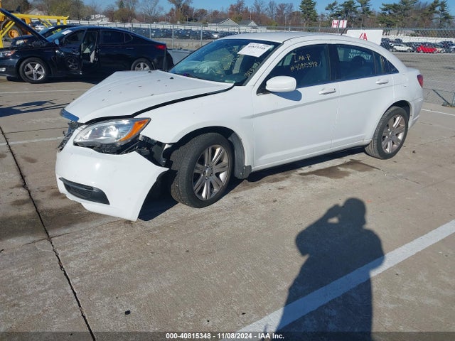 Продажа на аукционе авто 2013 Chrysler 200 Touring, vin: 1C3CCBBB8DN743534, номер лота: 40815348