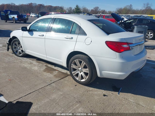 Продажа на аукционе авто 2013 Chrysler 200 Touring, vin: 1C3CCBBB8DN743534, номер лота: 40815348
