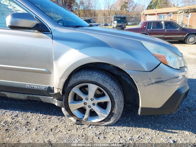 Subaru Outback 2.5i Limited 2014 4S4BRBLC1E3309588 Image 17