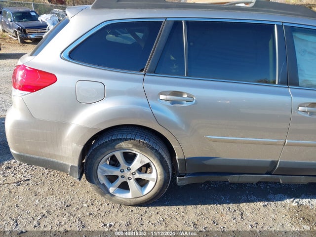 Subaru Outback 2.5i Limited 2014 4S4BRBLC1E3309588 Image 18