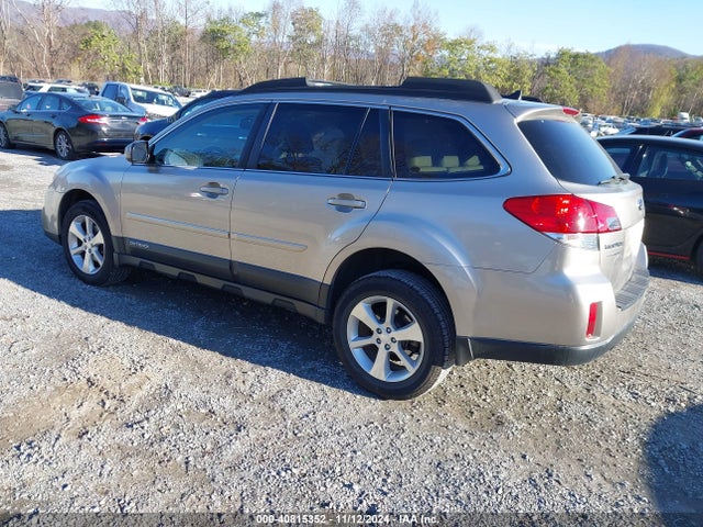 Subaru Outback 2.5i Limited 2014 4S4BRBLC1E3309588 Image 3