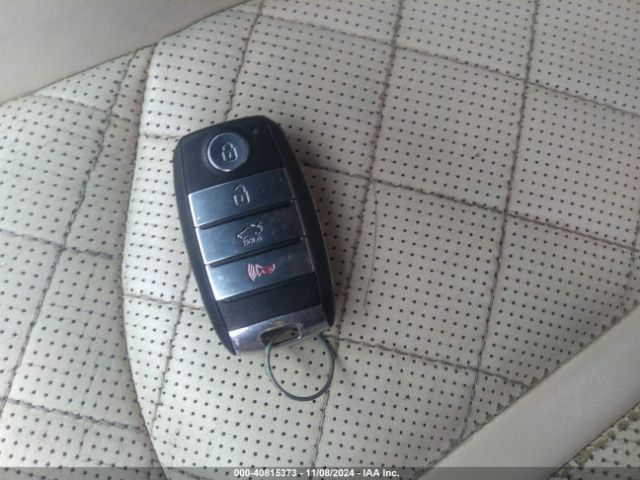 5XXGV4L22GG022482 KIA Optima Sxl Turbo
