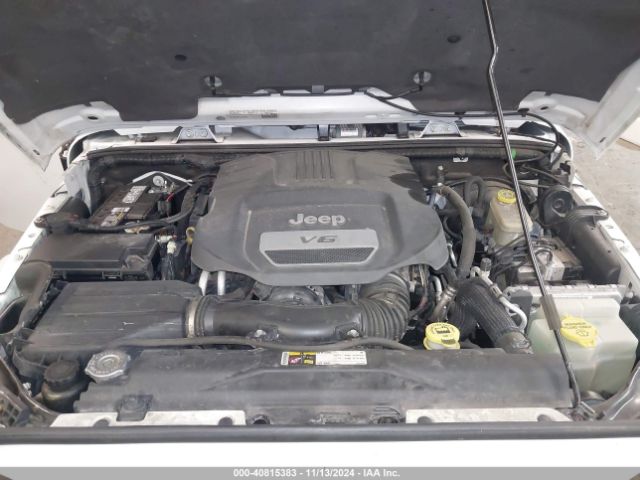 1C4BJWEG3FL537516 Jeep Wrangler Unlimited Sahara