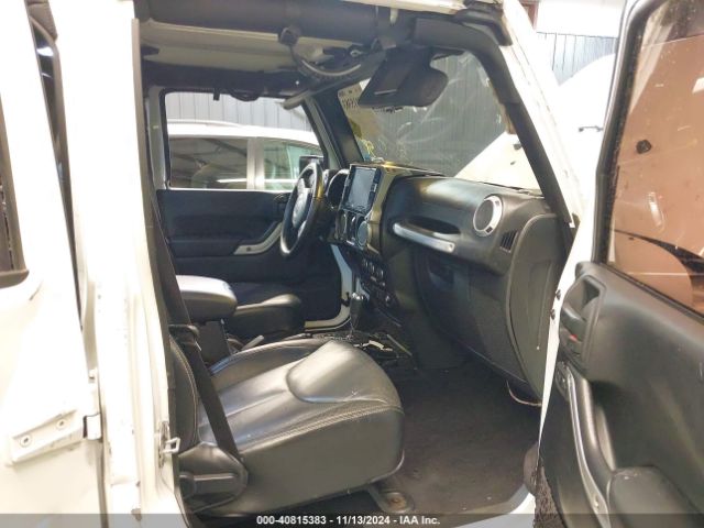 1C4BJWEG3FL537516 Jeep Wrangler Unlimited Sahara