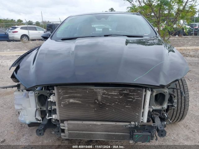 3FA6P0RU9KR200301 Ford Fusion Hybrid Titanium
