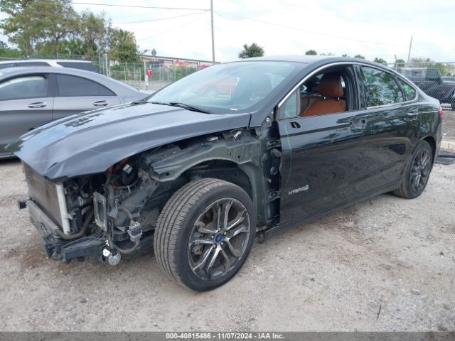 3FA6P0RU9KR200301 Ford Fusion Hybrid Titanium