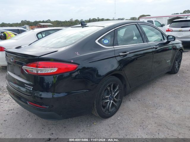 3FA6P0RU9KR200301 Ford Fusion Hybrid Titanium
