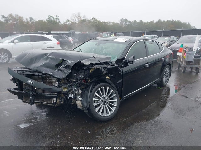 KNALC4J11H5069102 KIA Cadenza Technology