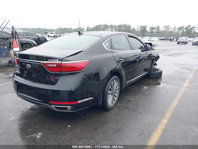 KNALC4J11H5069102 KIA Cadenza Technology