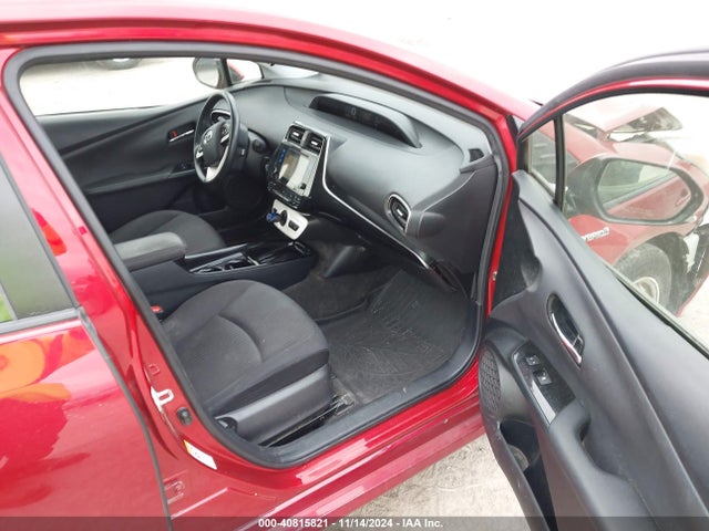 JTDKARFU7H3539259 Toyota Prius Three