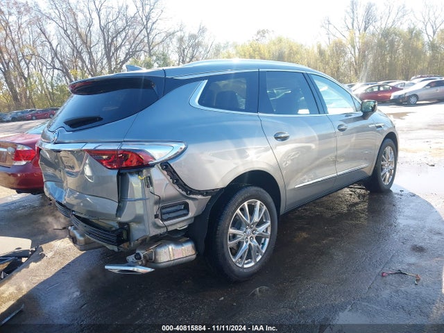 5GAERBKWXRJ138694 Buick Enclave Essence Fwd