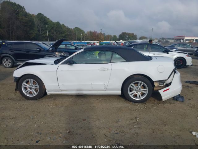 1ZVBP8EM3E5220173 Ford Mustang V6