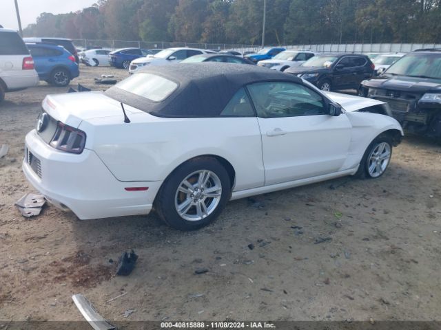 1ZVBP8EM3E5220173 Ford Mustang V6