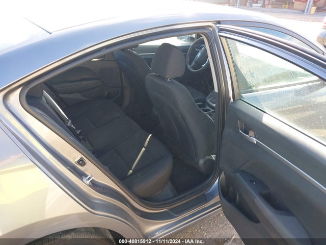 Hyundai ELANTRA SE 2020 5NPD74LF1LH512927 Image 8
