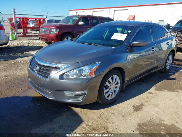 Nissan Altima 2.5 S 2015 1N4AL3AP5FC482311 Image 2