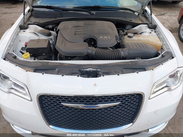2C3CCAAG9JH121133 Chrysler 300 Touring L