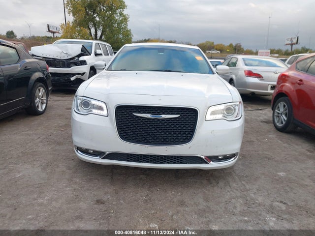 2C3CCAAG9JH121133 Chrysler 300 Touring L