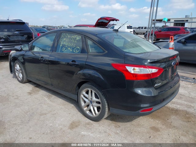 Ford FOCUS SE 2014 1FADP3F20EL378130 Image 3