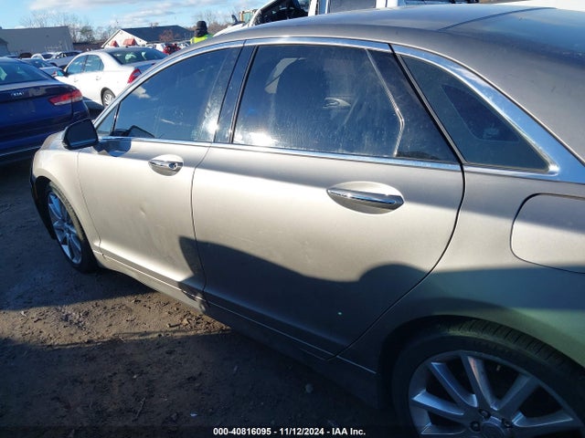 Lincoln MKZ 2016 3LN6L2J97GR634051 Image 14