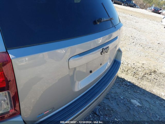 1C4NJCBA5GD590287 Jeep Compass Sport Se