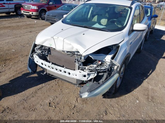 1FMCU0GX0GUB06421 Ford ESCAPE SE